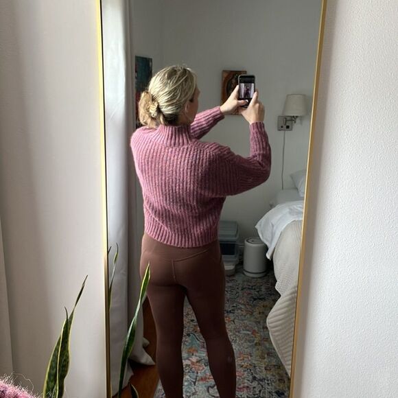 Express Ribbed Mock Turtleneck Wool Blend‎ Mauve Ribbed Sweater Size Small - Picture 4 of 7